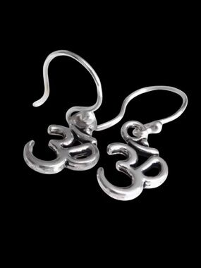Moodtherapy Sterling Silver Handcrafted Om Symbol Drop Earrings 925 NEW